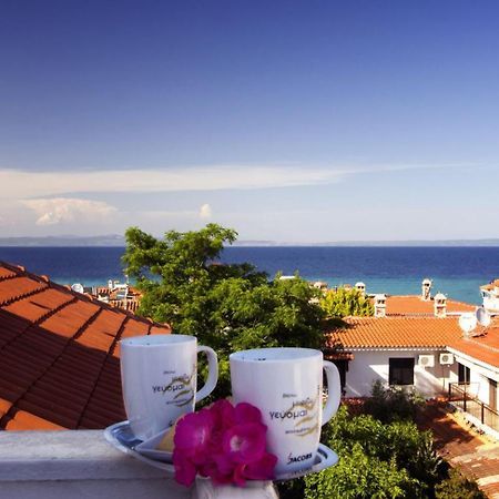 Hotel Odysseas Polychrono Bagian luar foto