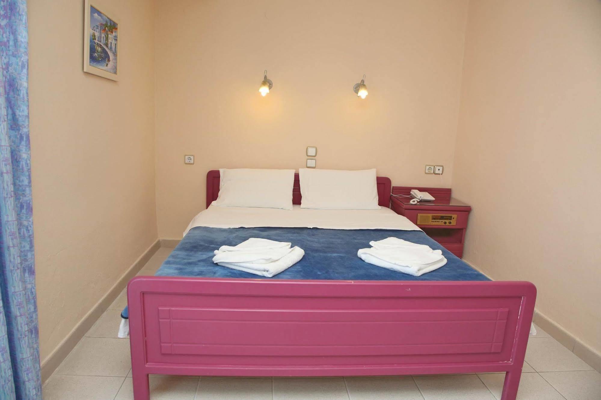 Hotel Odysseas Polychrono Bagian luar foto